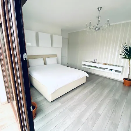 Lägenhet Venetia Apartament - *