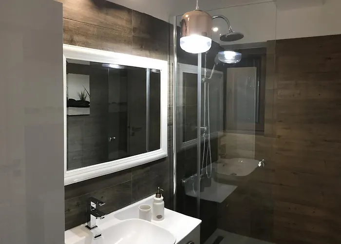 Venetia Apartament - *